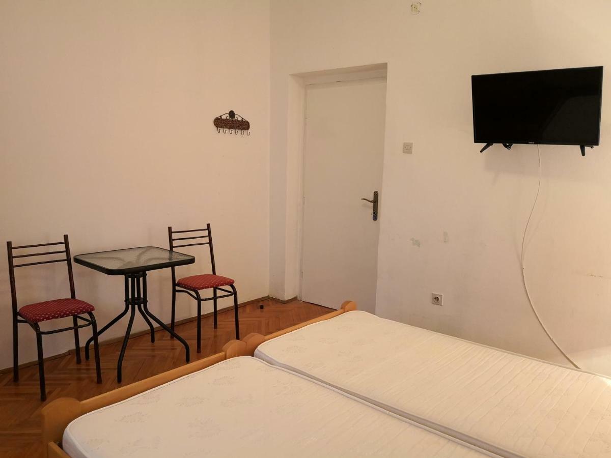 הרצג-נובי Zemunella Guest House מראה חיצוני תמונה