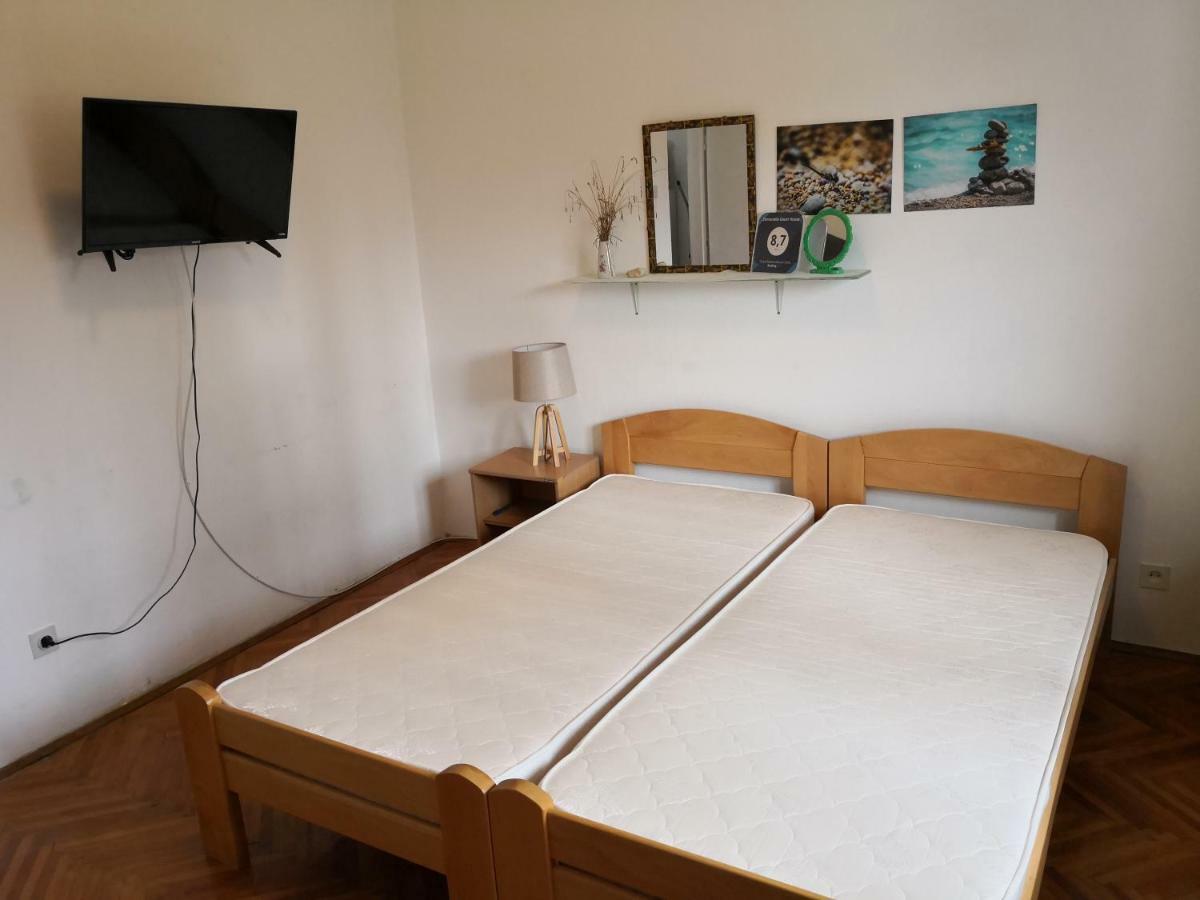 הרצג-נובי Zemunella Guest House מראה חיצוני תמונה