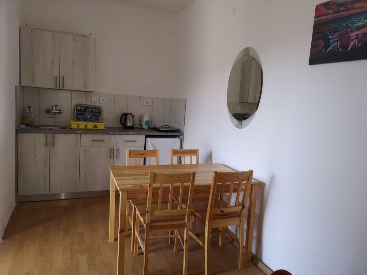 הרצג-נובי Zemunella Guest House מראה חיצוני תמונה